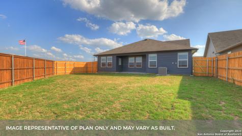1005 Village Run Seguin TX 78155