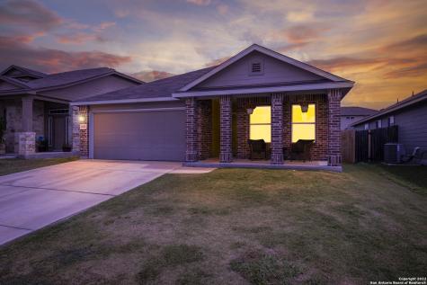 1026 Lauren Street New Braunfels TX 78130