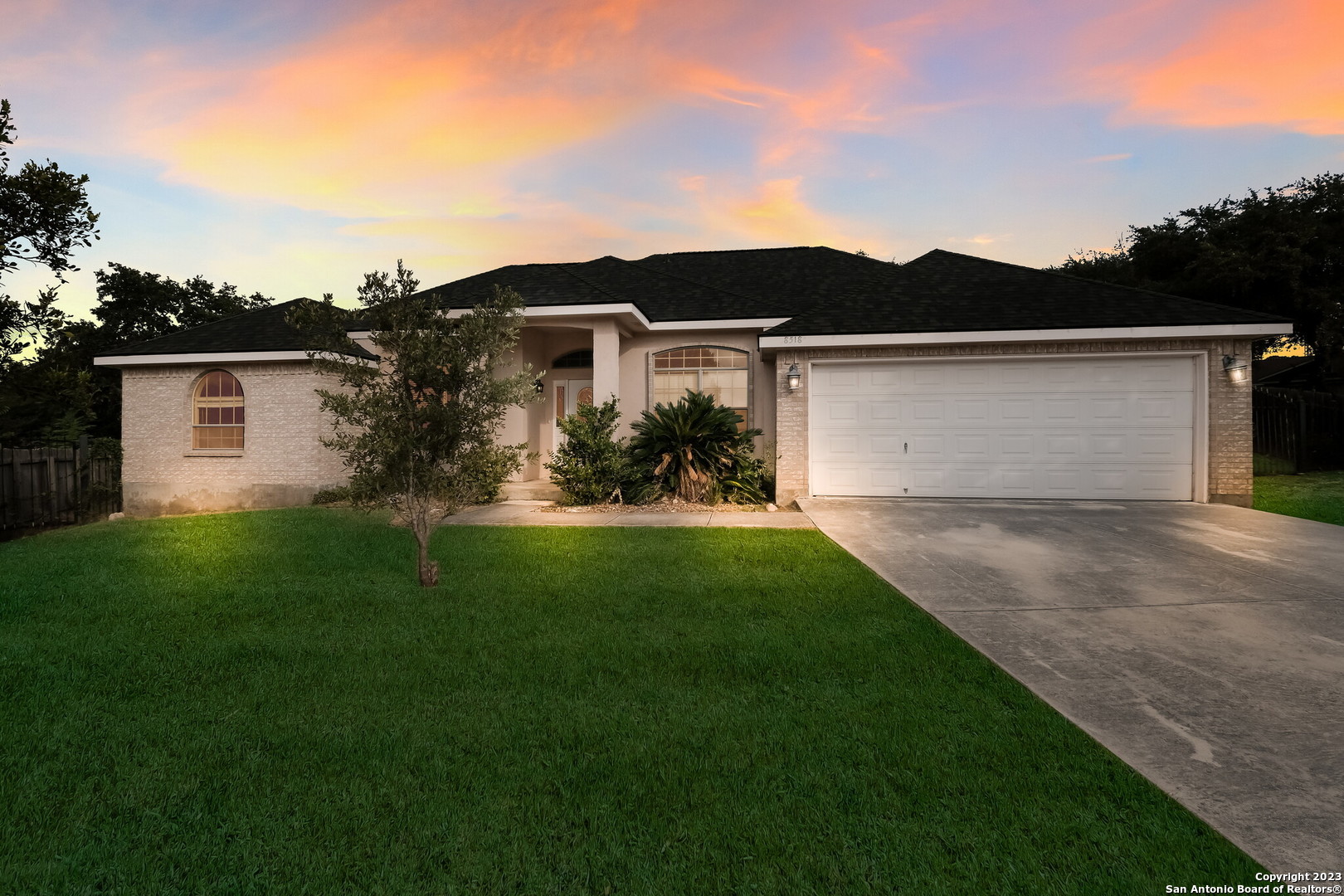 8518 Oak Branch San Antonio TX 78251