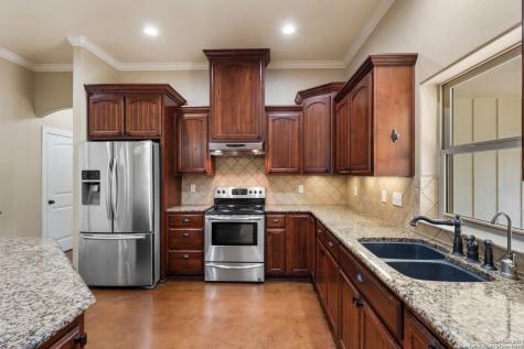 130 Rhum Road Kerrville TX 78028