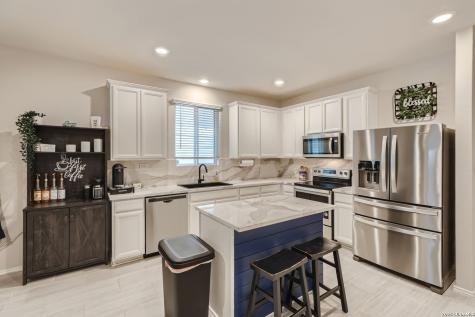721 Sweetgrass New Braunfels TX 78130