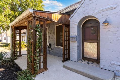 1918 W Magnolia Avenue San Antonio TX 78201