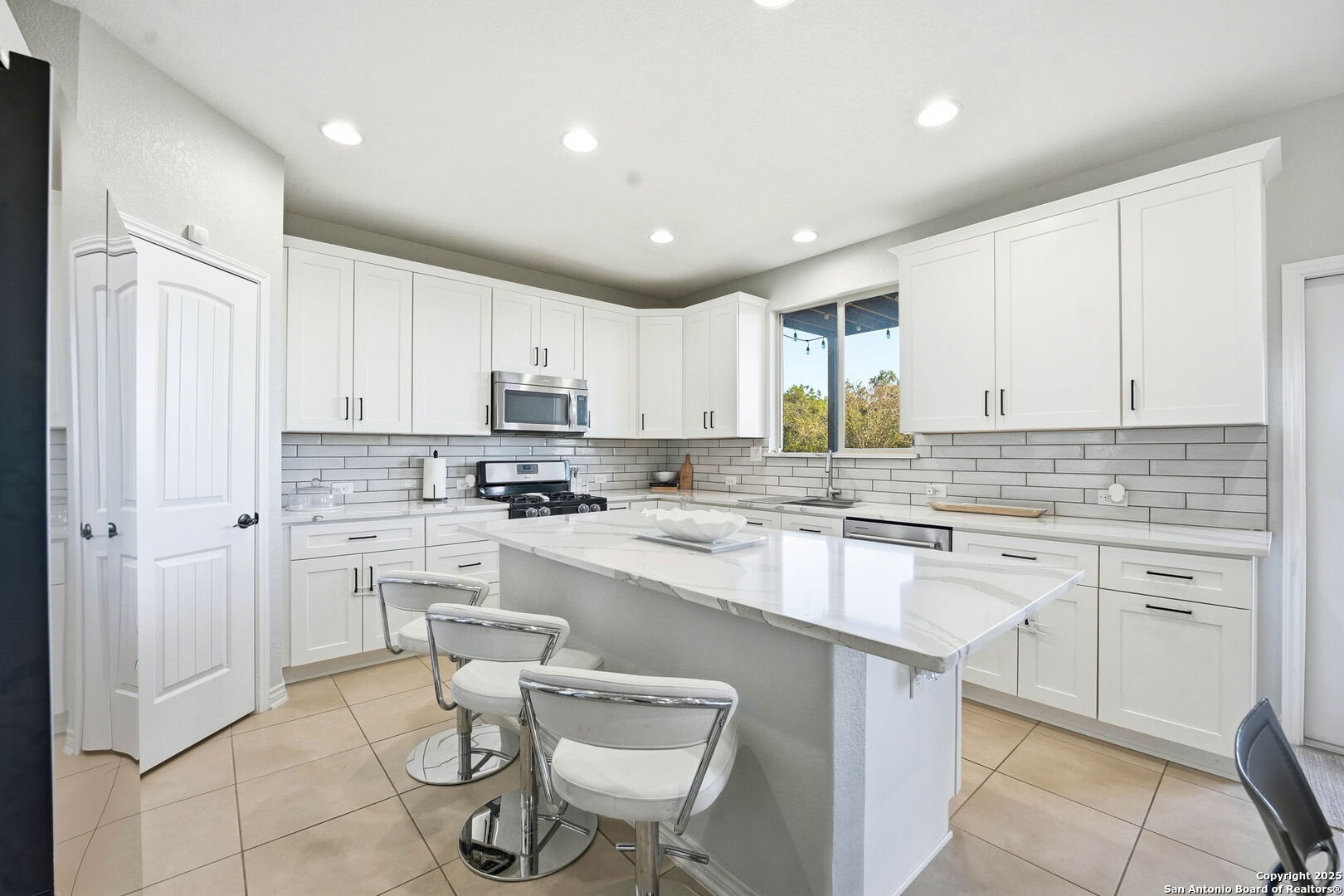 18022 Muir Glen San Antonio TX 78257