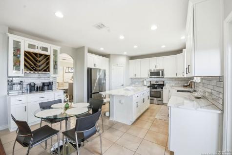 18022 Muir Glen San Antonio TX 78257