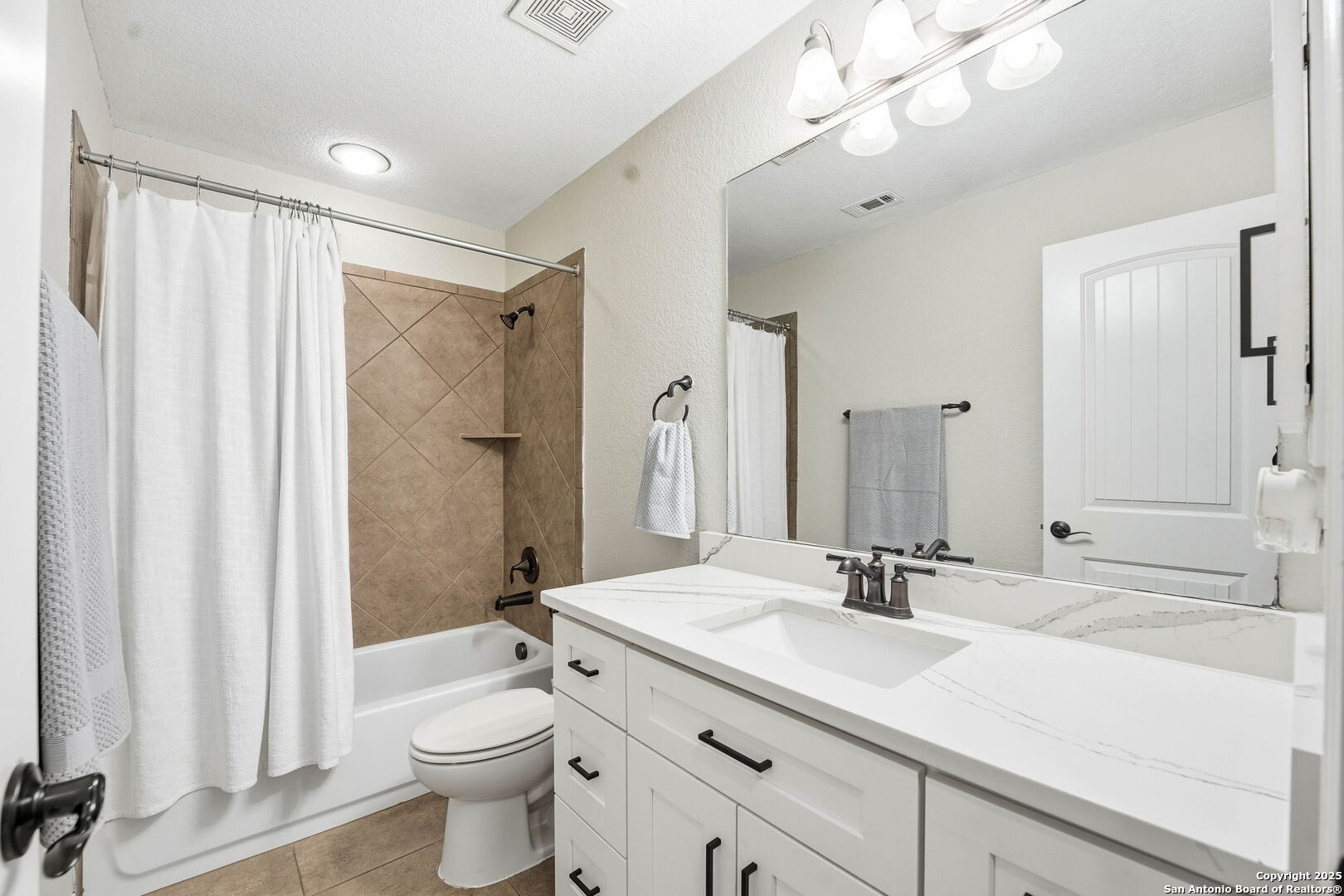 18022 Muir Glen San Antonio TX 78257