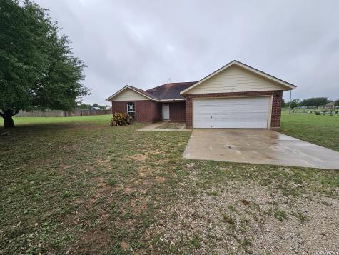 50 Rock Dove Drive Lytle TX 78052