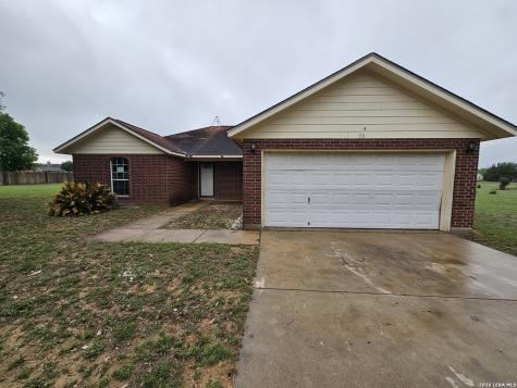 50 Rock Dove Drive Lytle TX 78052