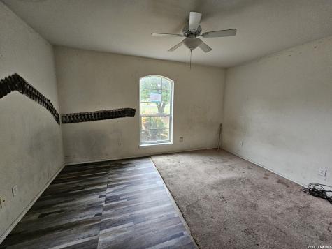 50 Rock Dove Drive Lytle TX 78052