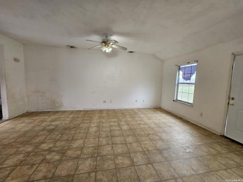 50 Rock Dove Drive Lytle TX 78052