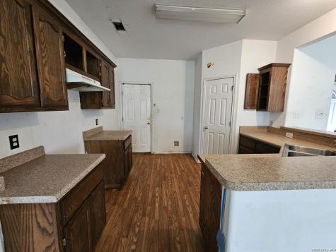 50 Rock Dove Drive Lytle TX 78052