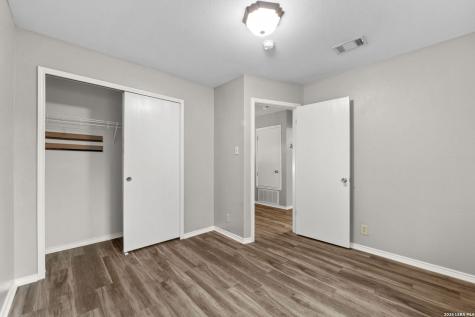 7247 Burns Crossing San Antonio TX 78250