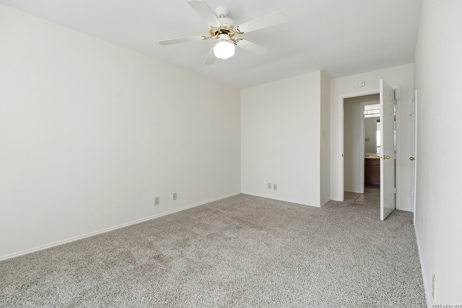 6102 Prince Charles San Antonio TX 78240