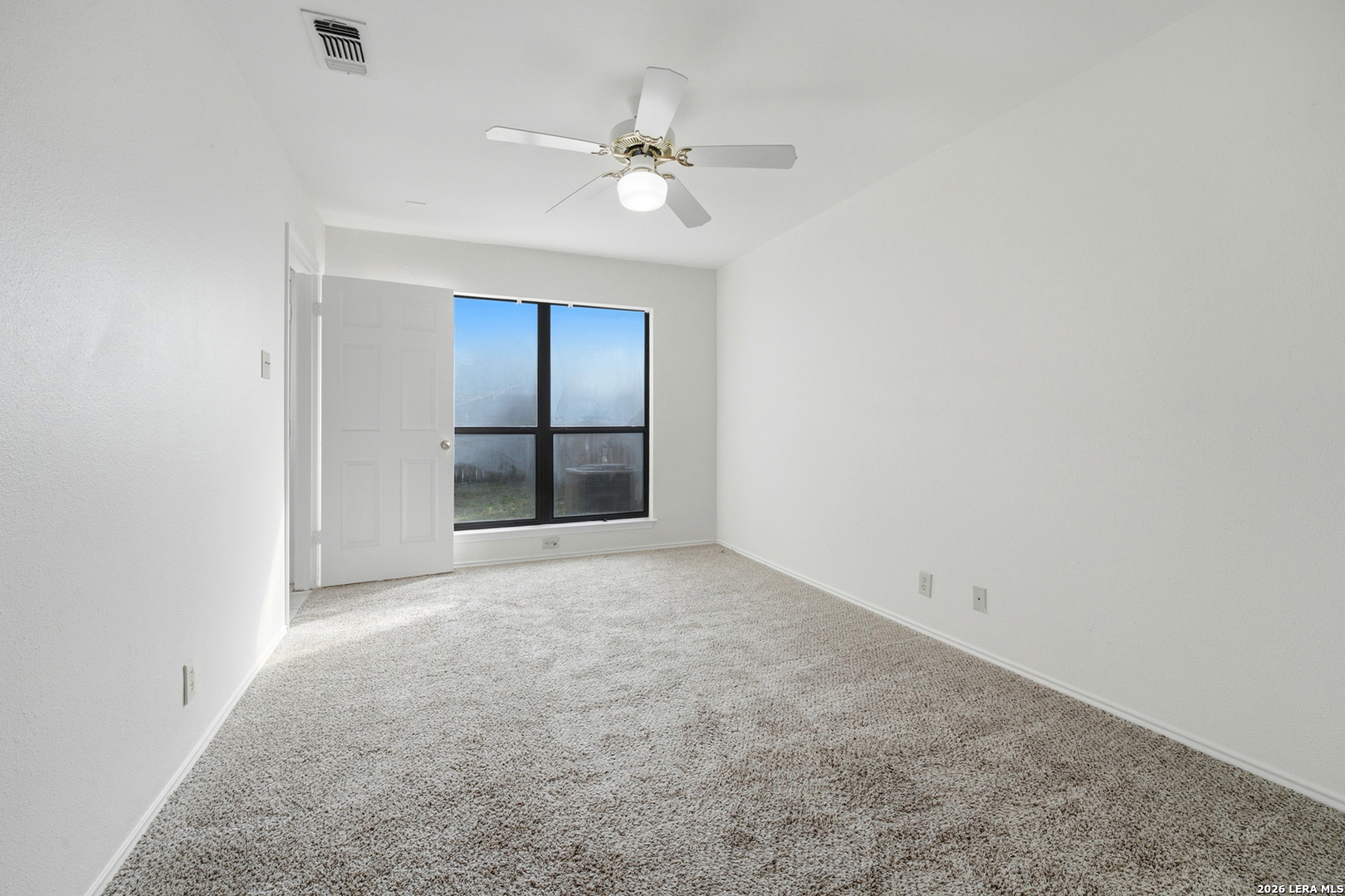 6102 Prince Charles San Antonio TX 78240