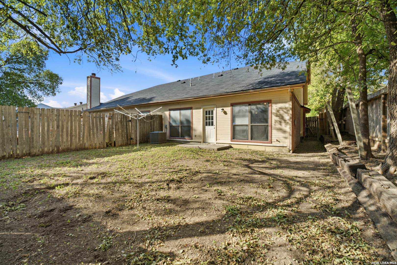 6102 Prince Charles San Antonio TX 78240