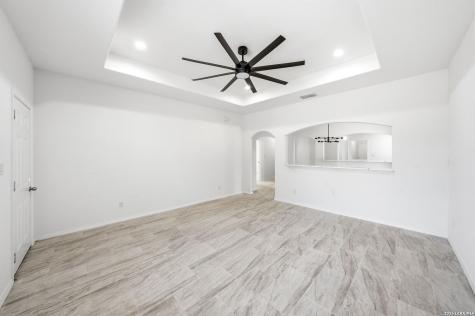 717 Avenue C Seguin TX 78155