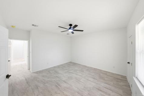 717 Avenue C Seguin TX 78155