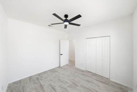 717 Avenue C Seguin TX 78155