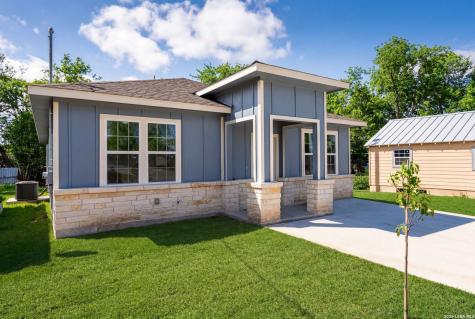717 Avenue C Seguin TX 78155