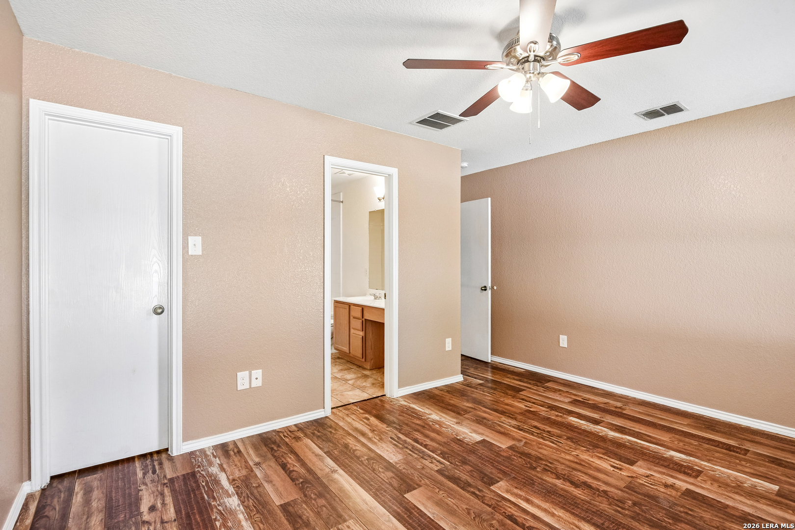1051 Sundance Fort San Antonio TX 78245