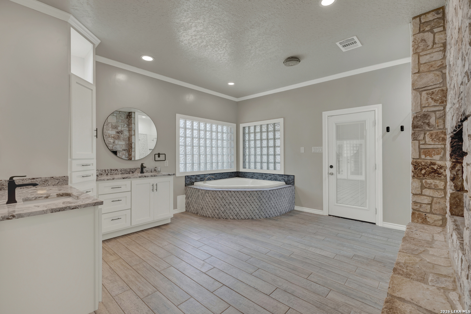 8738 Garden Ridge Drive San Antonio TX 78266