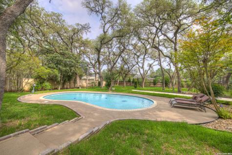 8738 Garden Ridge Drive San Antonio TX 78266