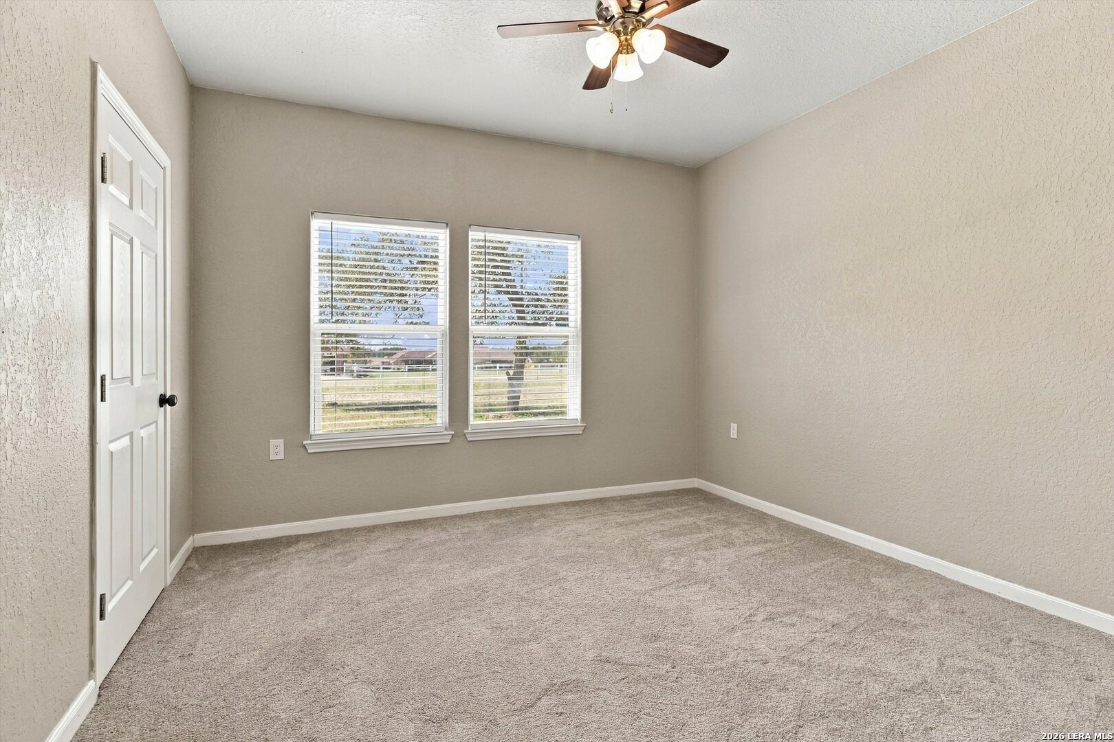 39 Eaglerock Poteet TX 78065