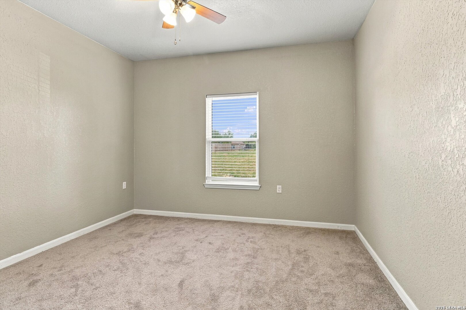 39 Eaglerock Poteet TX 78065
