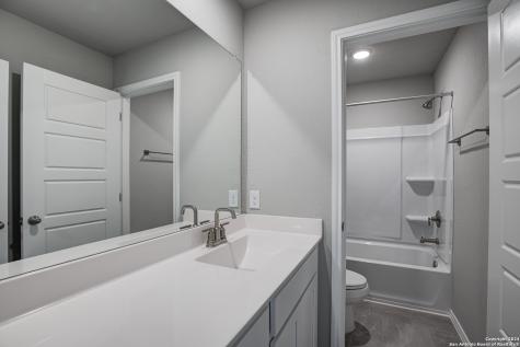 2527 Dry Moss Way San Antonio TX 78224