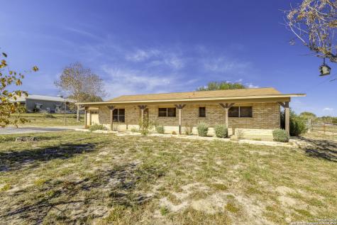 171 Big Oak Drive Adkins TX 78101