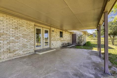 171 Big Oak Drive Adkins TX 78101