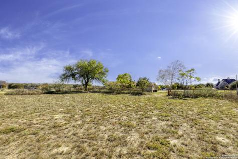171 Big Oak Drive Adkins TX 78101