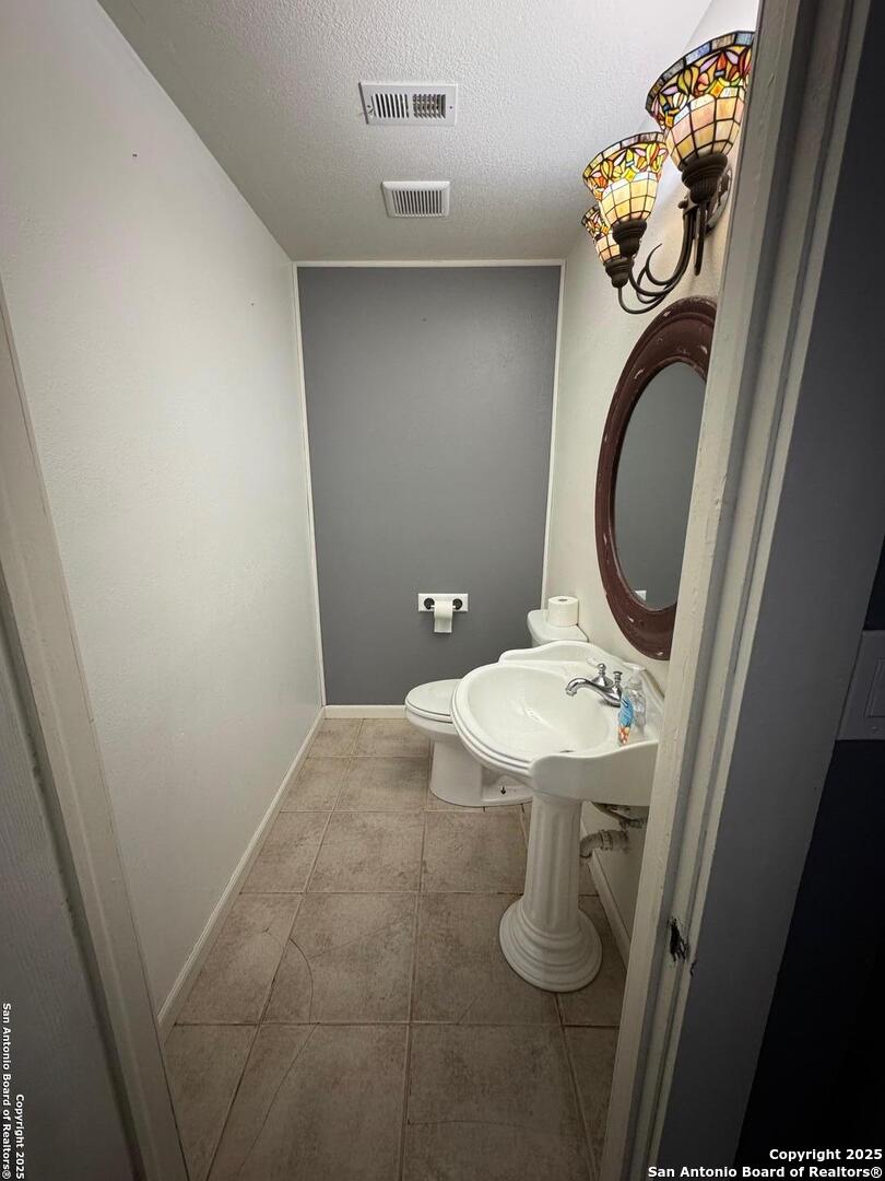 300 E Church Street Three Rivers TX 78071