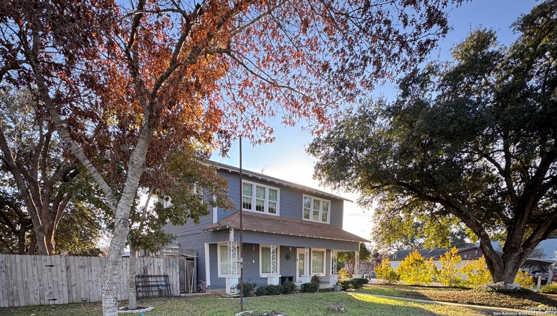 300 E Church Street Three Rivers TX 78071
