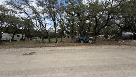 7513 Whartons Dock Road Bandera TX 78003