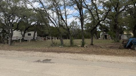 7513 Whartons Dock Road Bandera TX 78003
