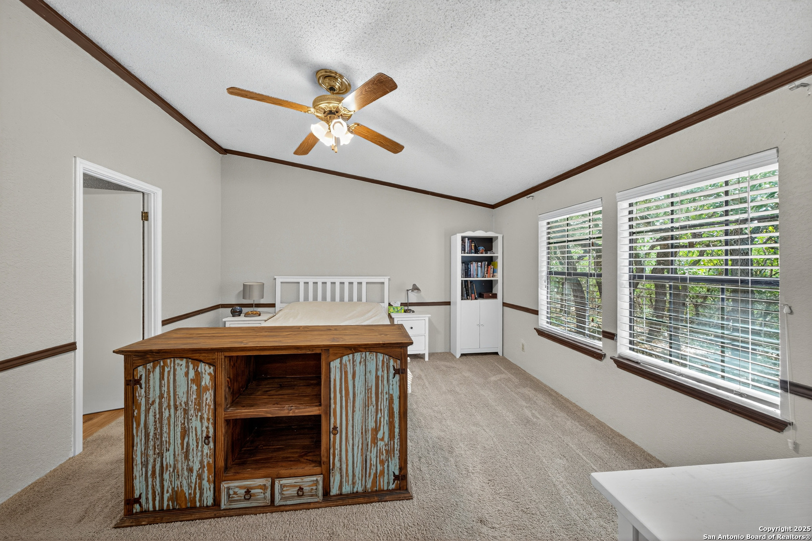 455 Oak View Drive Lakehills TX 78063