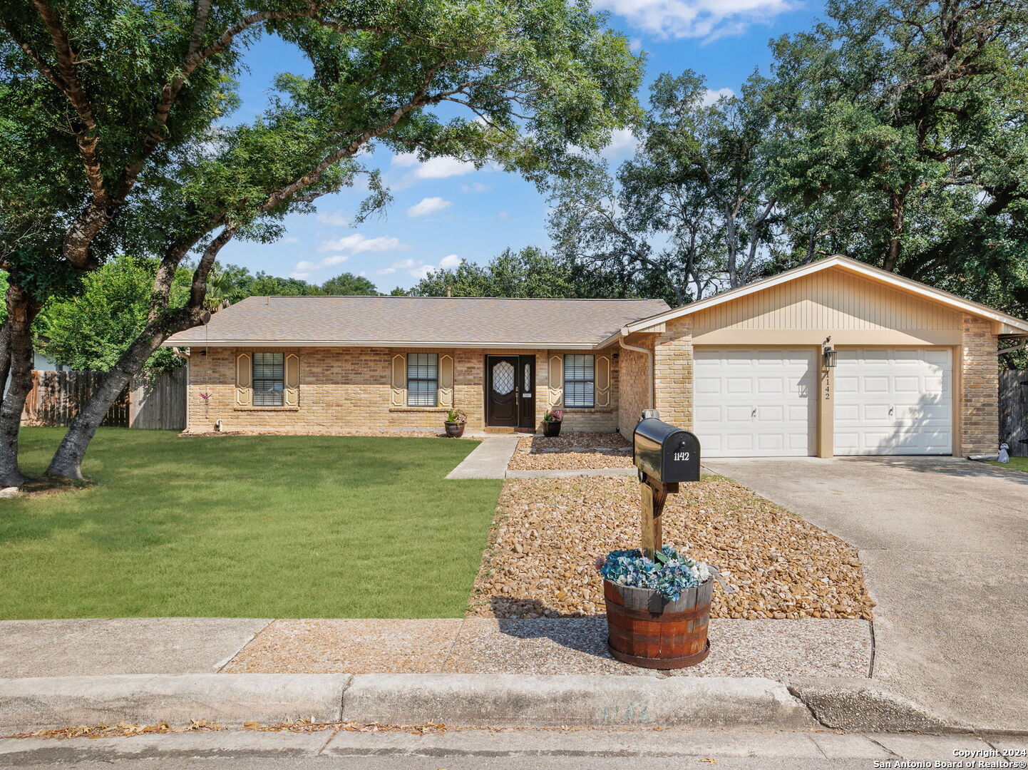 1142 Sugar Pine Street San Antonio TX 78232