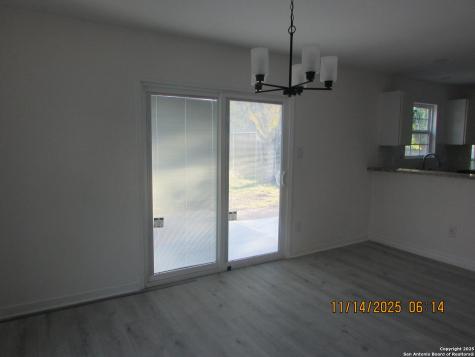 5243 Fountain Lake San Antonio TX 78244