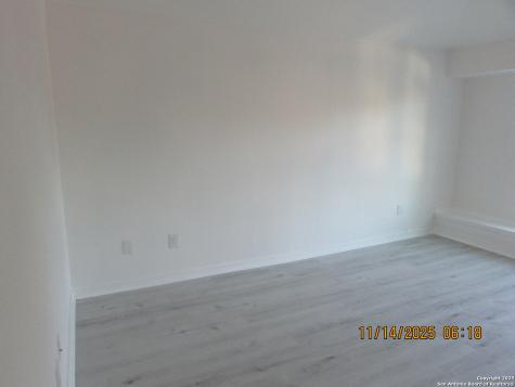 5243 Fountain Lake San Antonio TX 78244