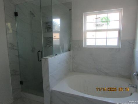 5243 Fountain Lake San Antonio TX 78244