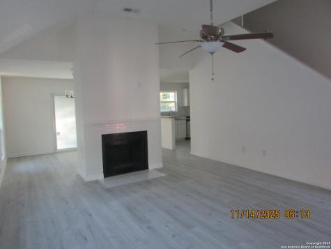 5243 Fountain Lake San Antonio TX 78244