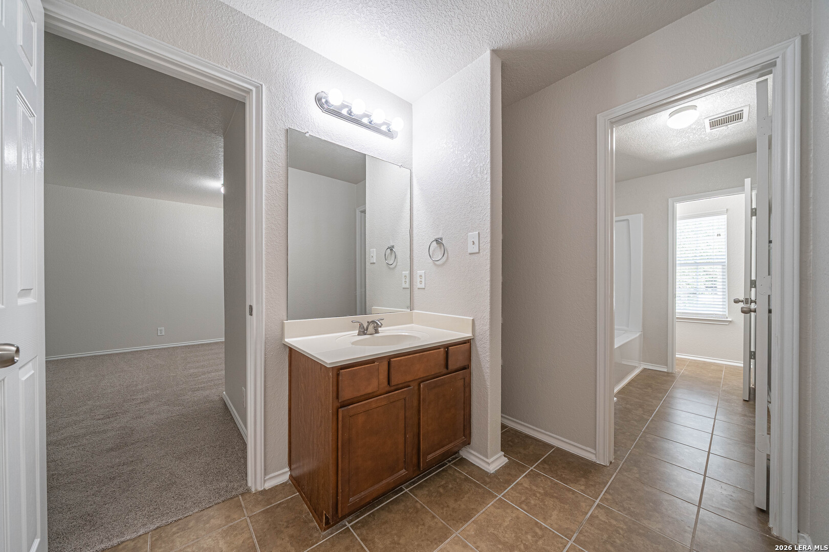 10915 Cimarron Cove Universal City TX 78148