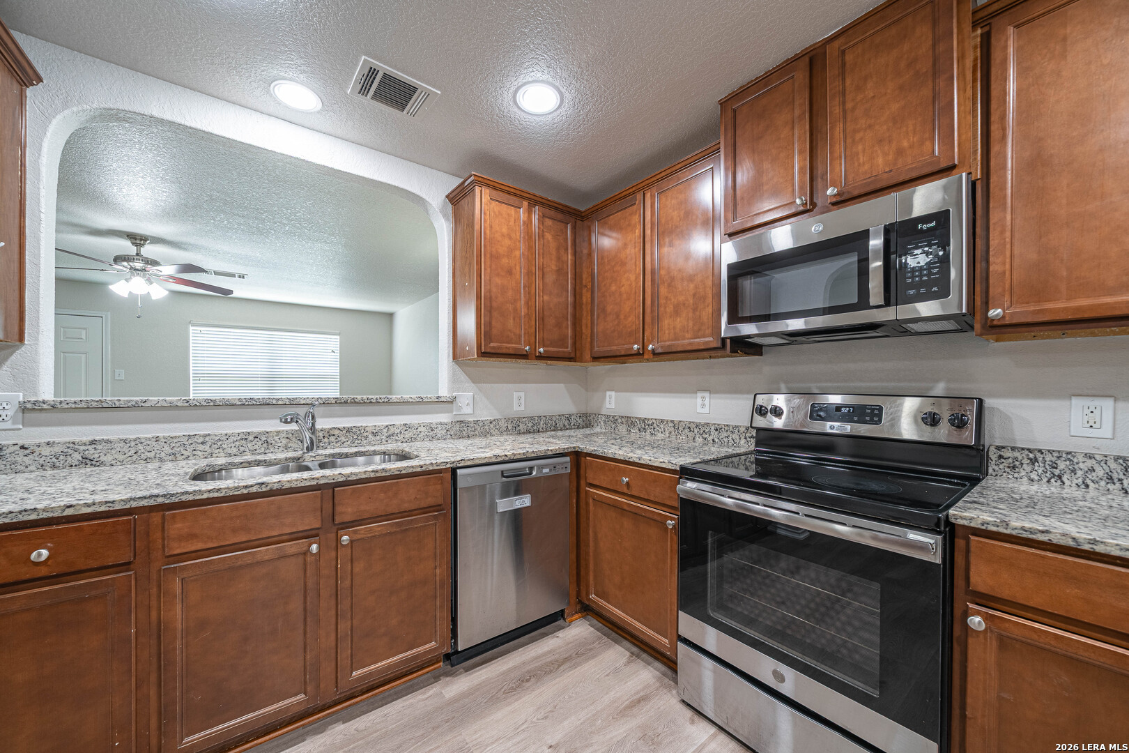 10915 Cimarron Cove Universal City TX 78148