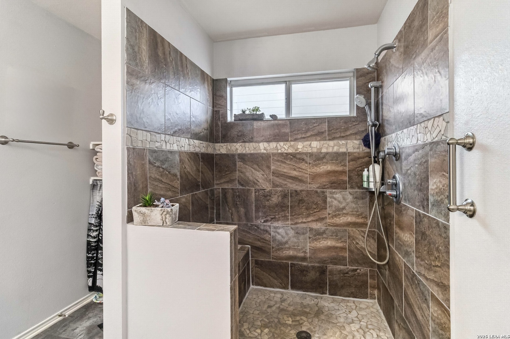 8811 Burgandy San Antonio TX 78240