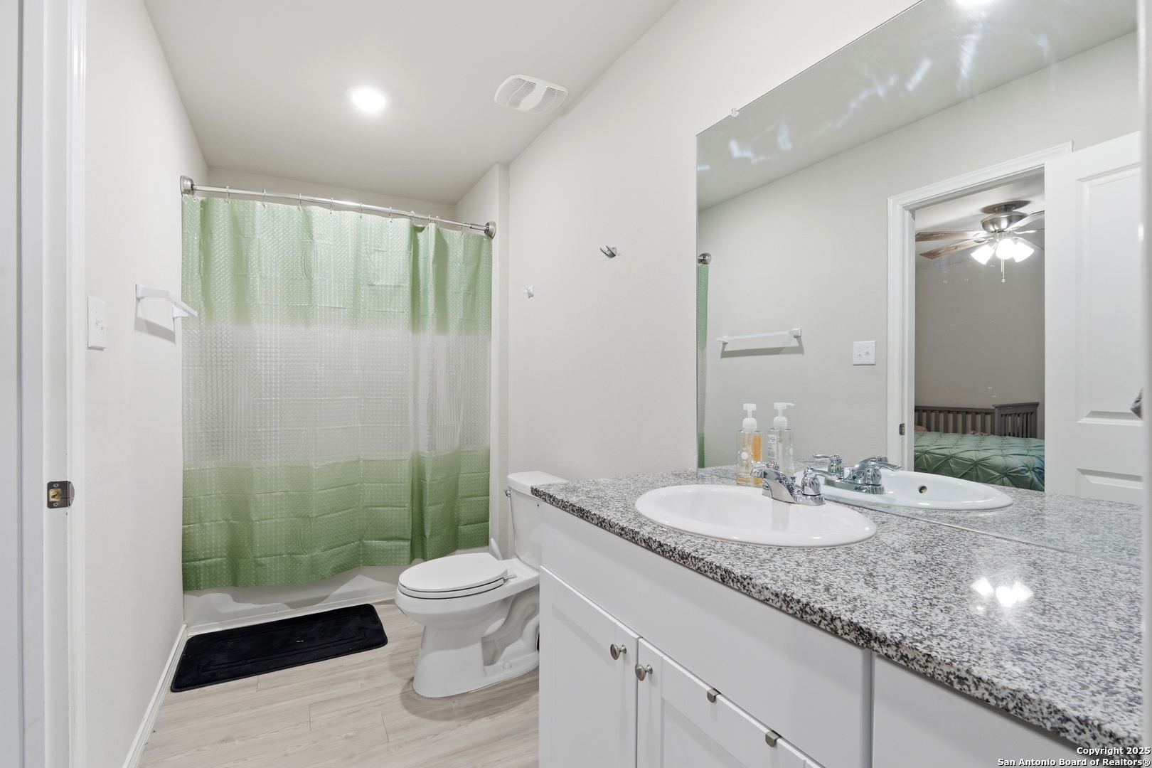 5643 Vista Pont San Antonio TX 78242