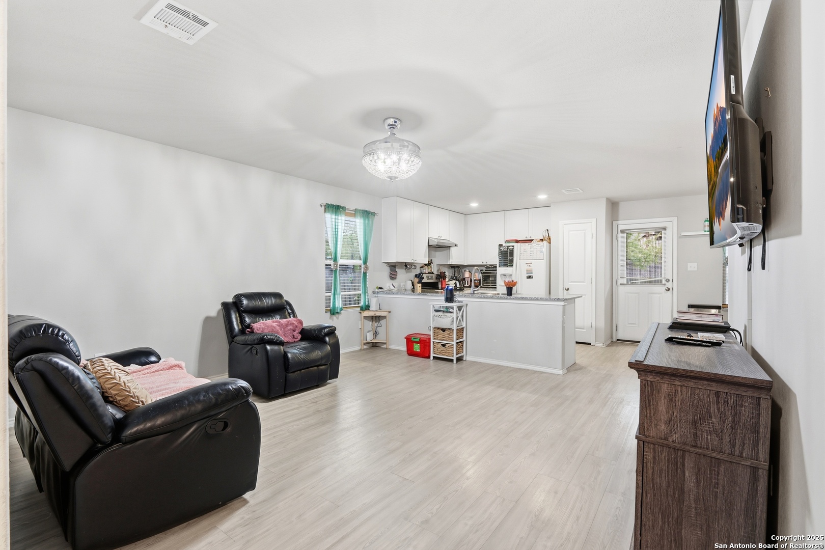 5643 Vista Pont San Antonio TX 78242