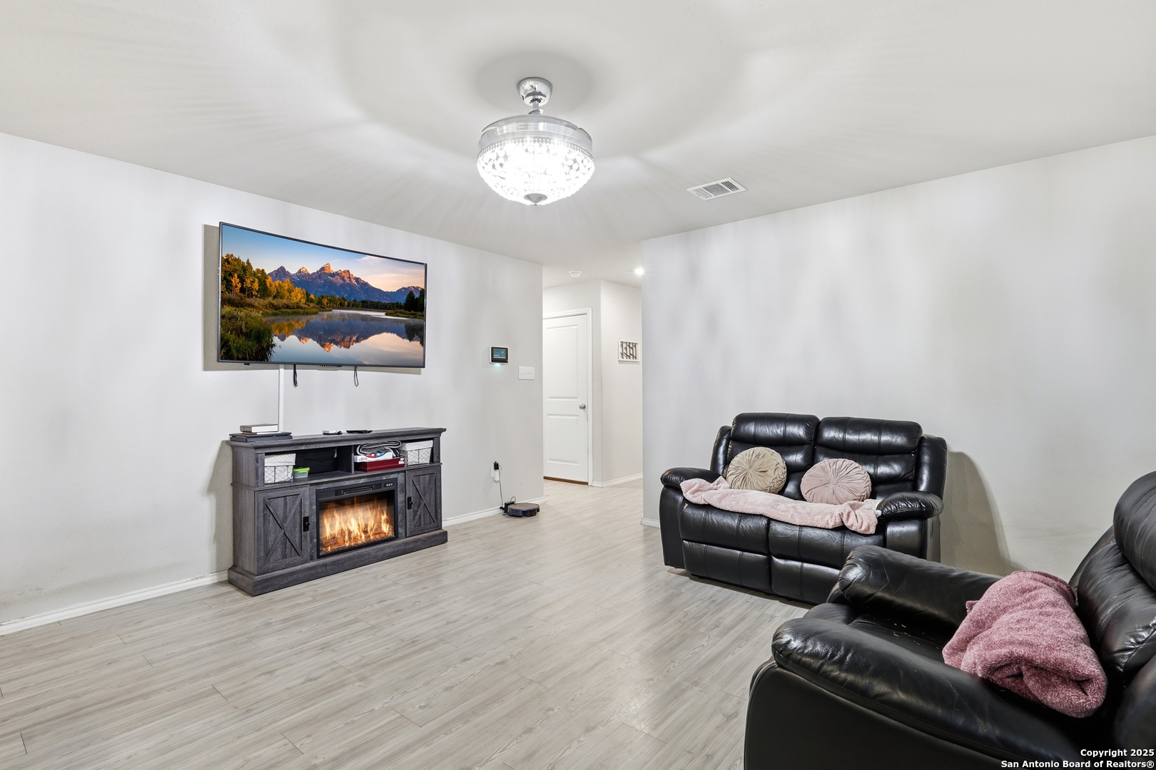 5643 Vista Pont San Antonio TX 78242