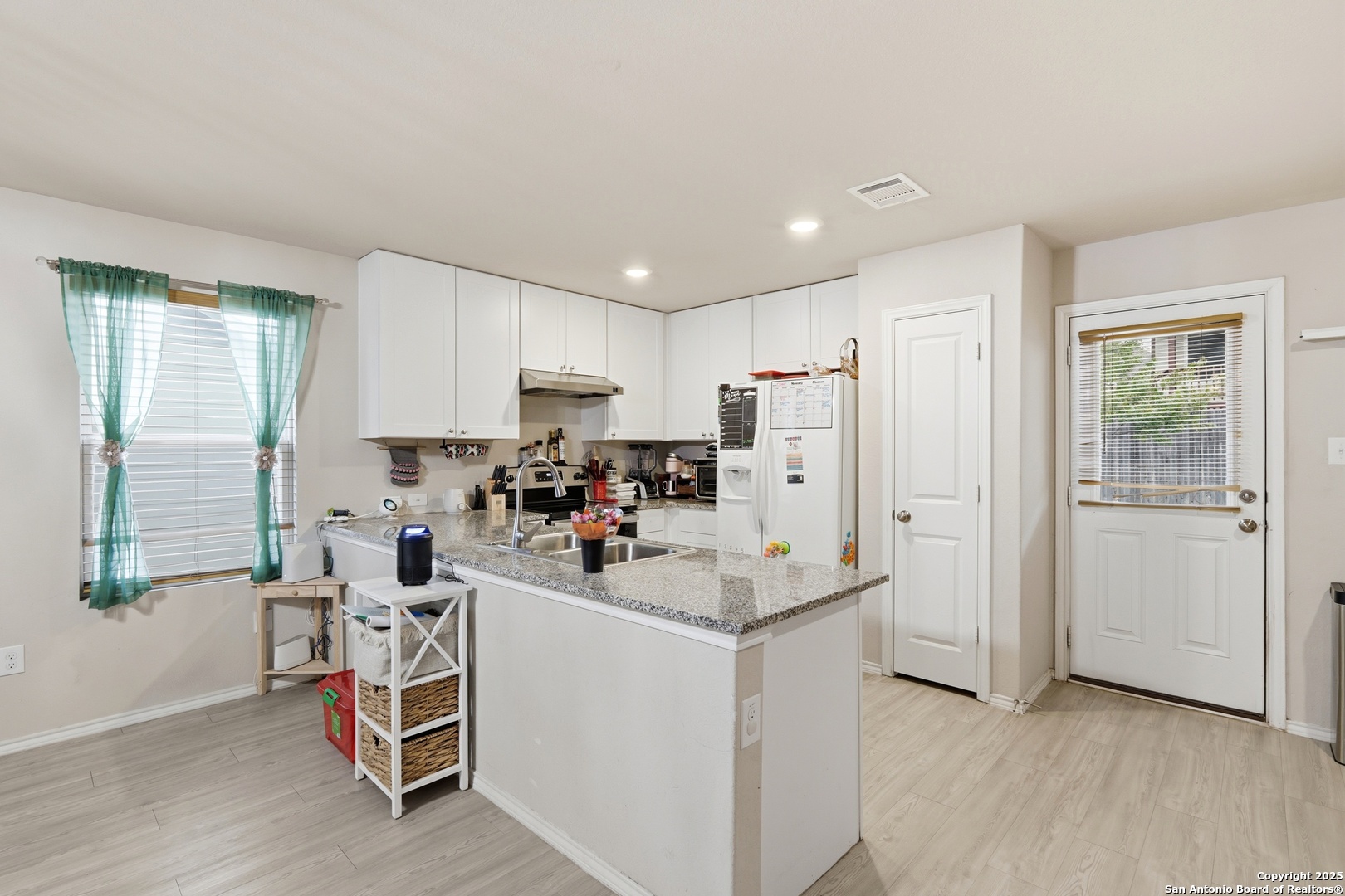 5643 Vista Pont San Antonio TX 78242