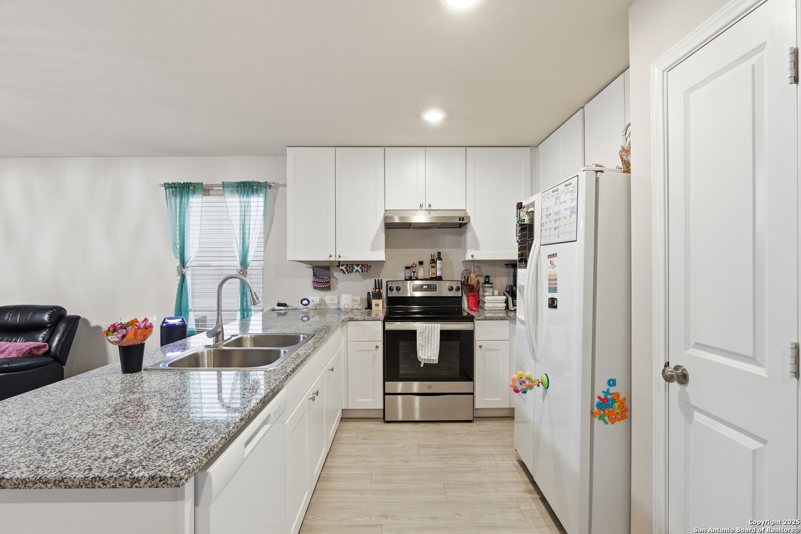 5643 Vista Pont San Antonio TX 78242