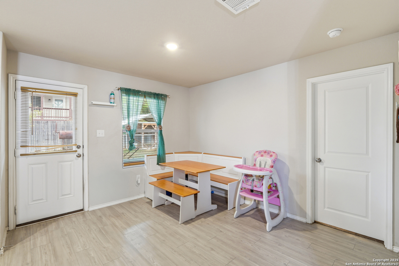 5643 Vista Pont San Antonio TX 78242